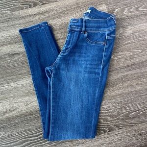 New York & Company Skinny Blue Jeans